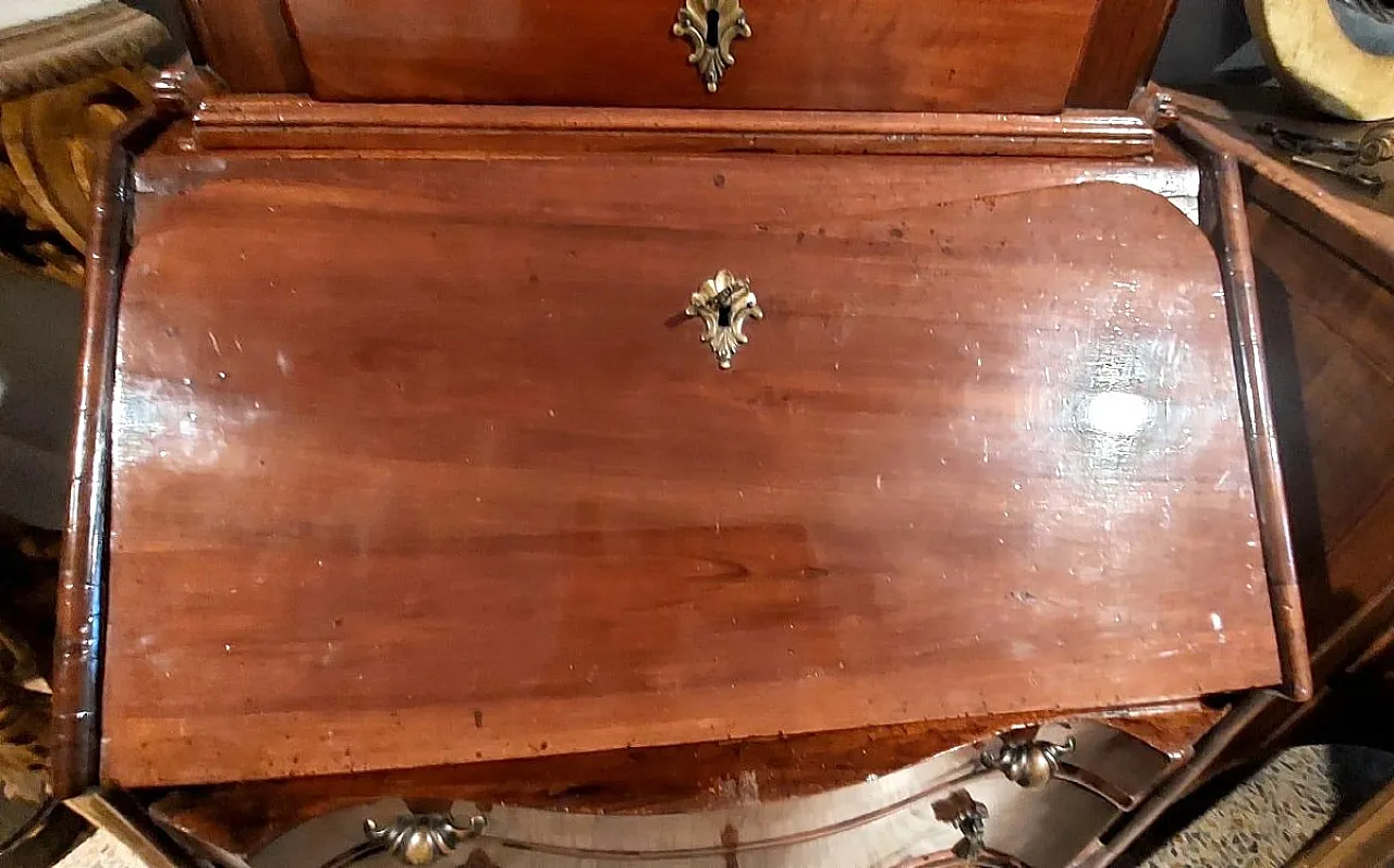 Walnut wood trumeau, 18th century 10