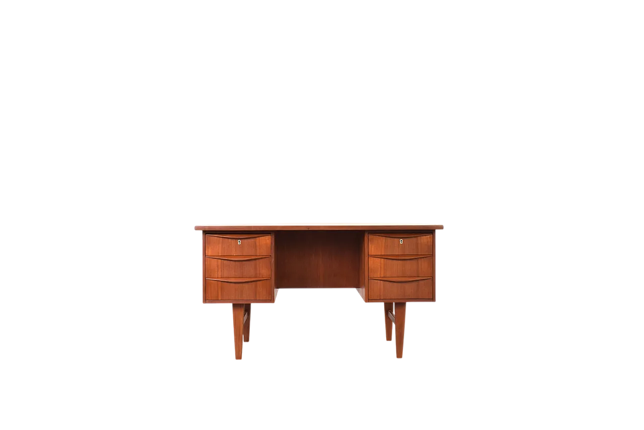 Mid-Century Danish teak executive Desk, 1960s 19