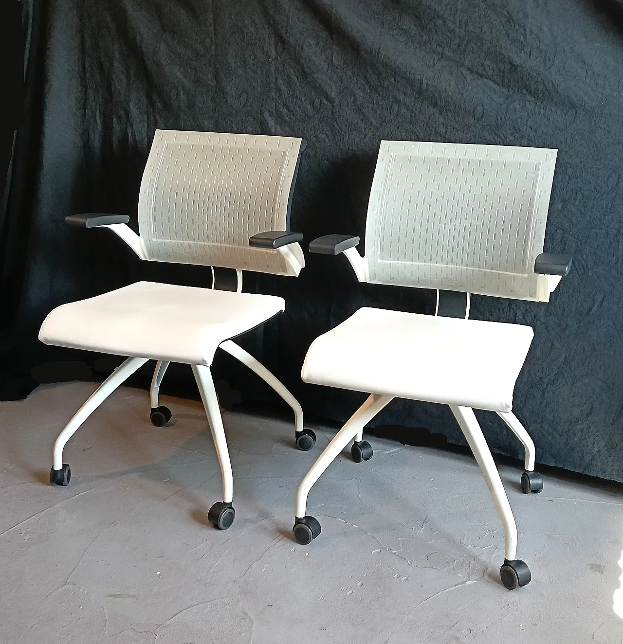 Coppia di poltrone da ufficio, anni '90 1