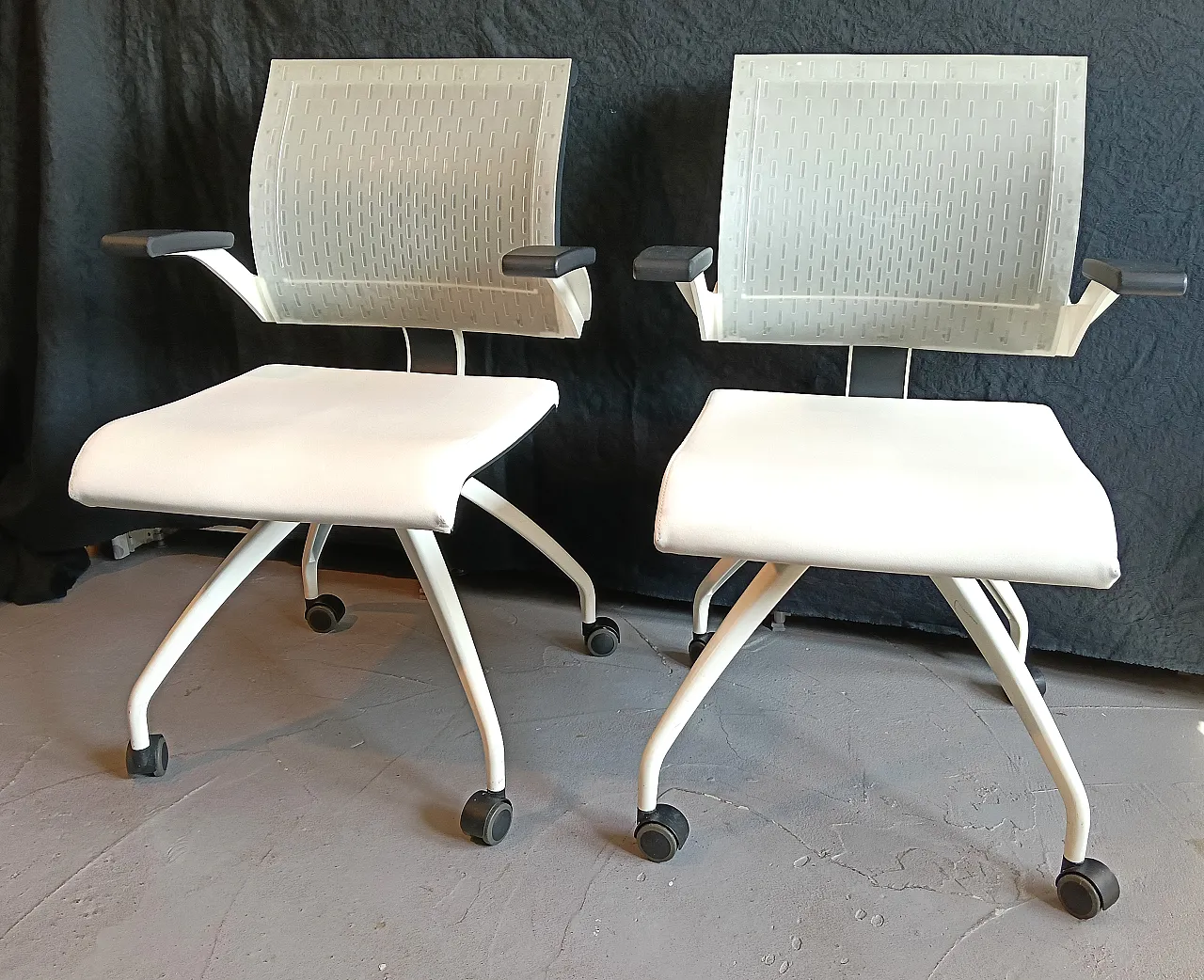 Coppia di poltrone da ufficio, anni '90 2