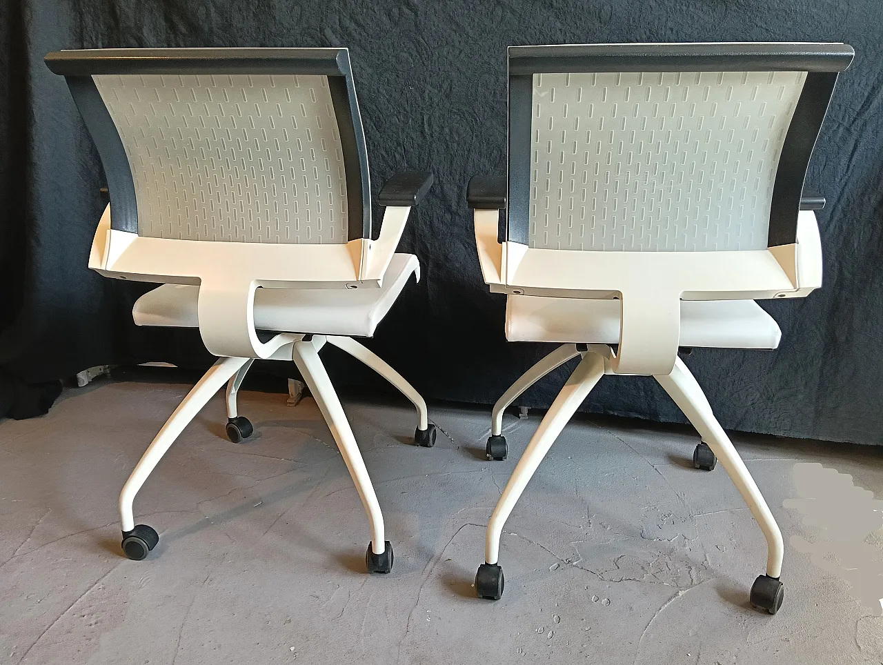 Coppia di poltrone da ufficio, anni '90 5