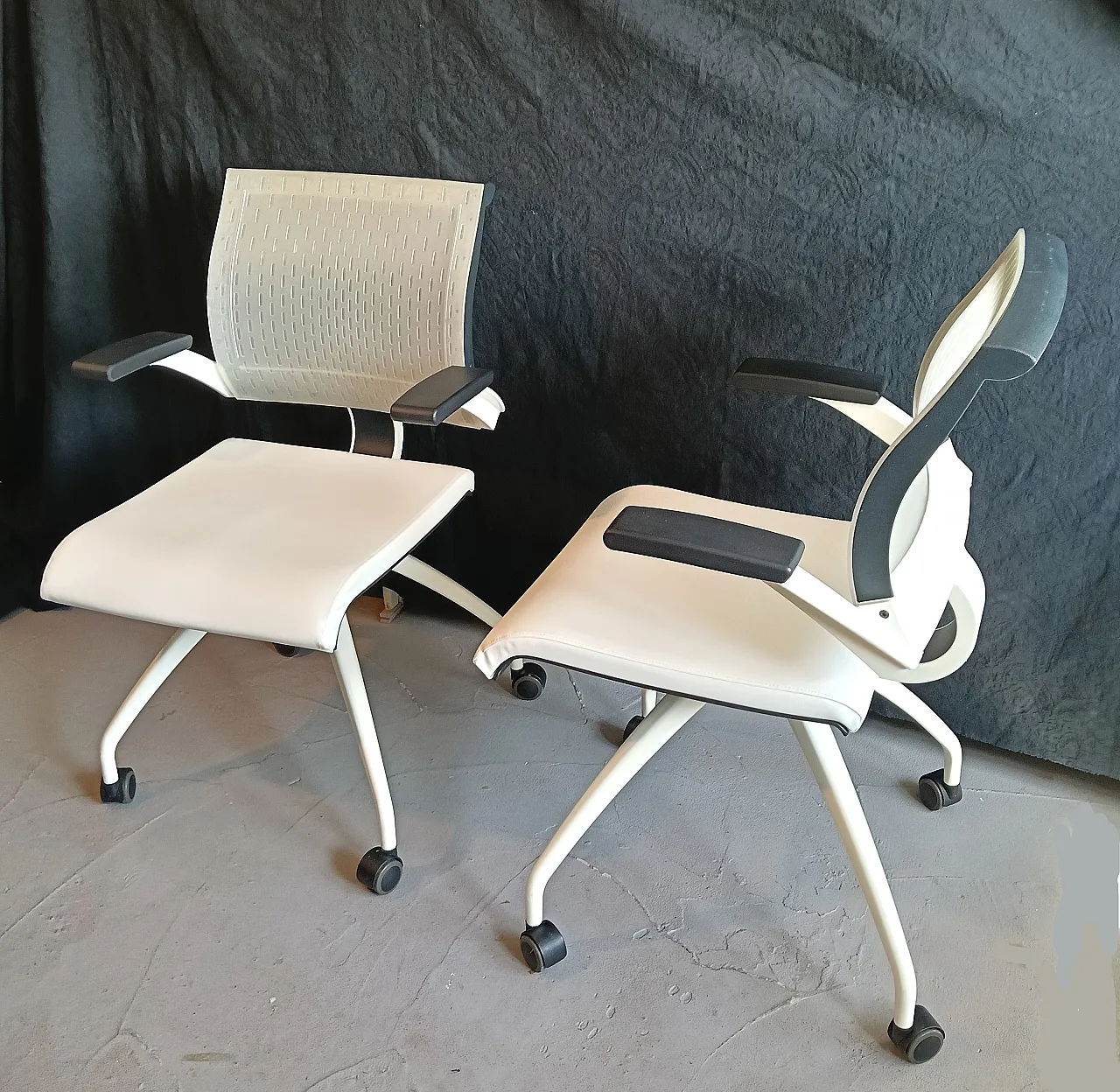 Coppia di poltrone da ufficio, anni '90 7