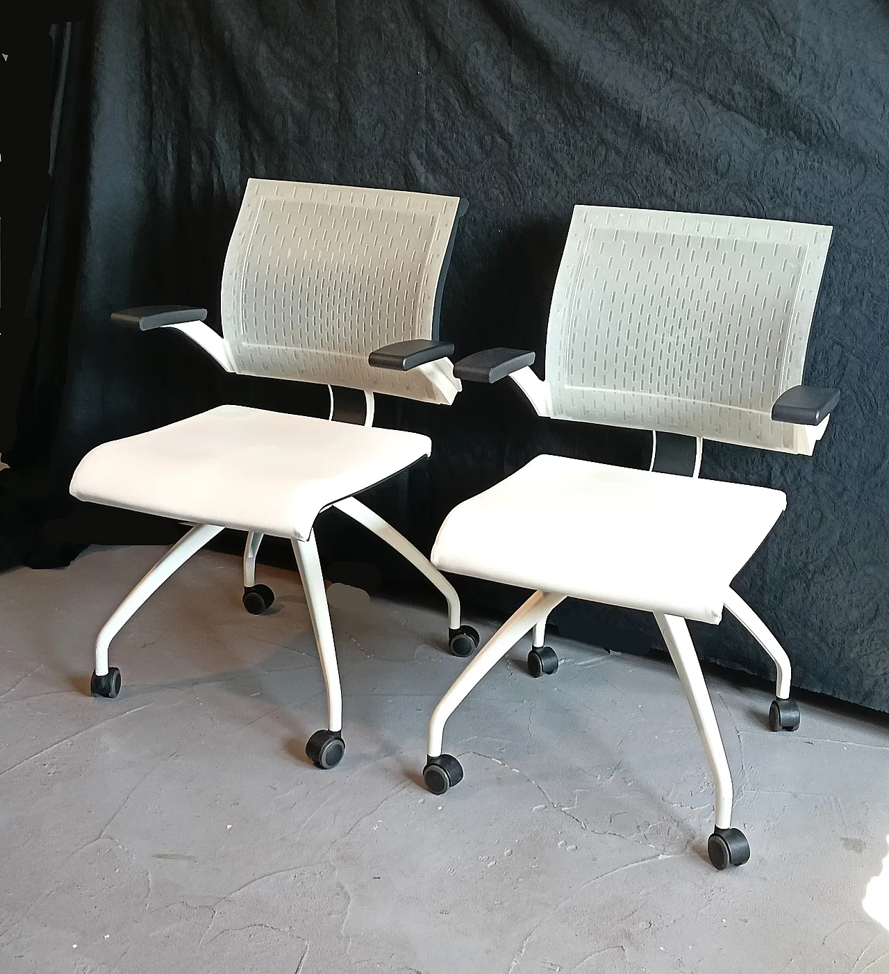 Coppia di poltrone da ufficio, anni '90 9