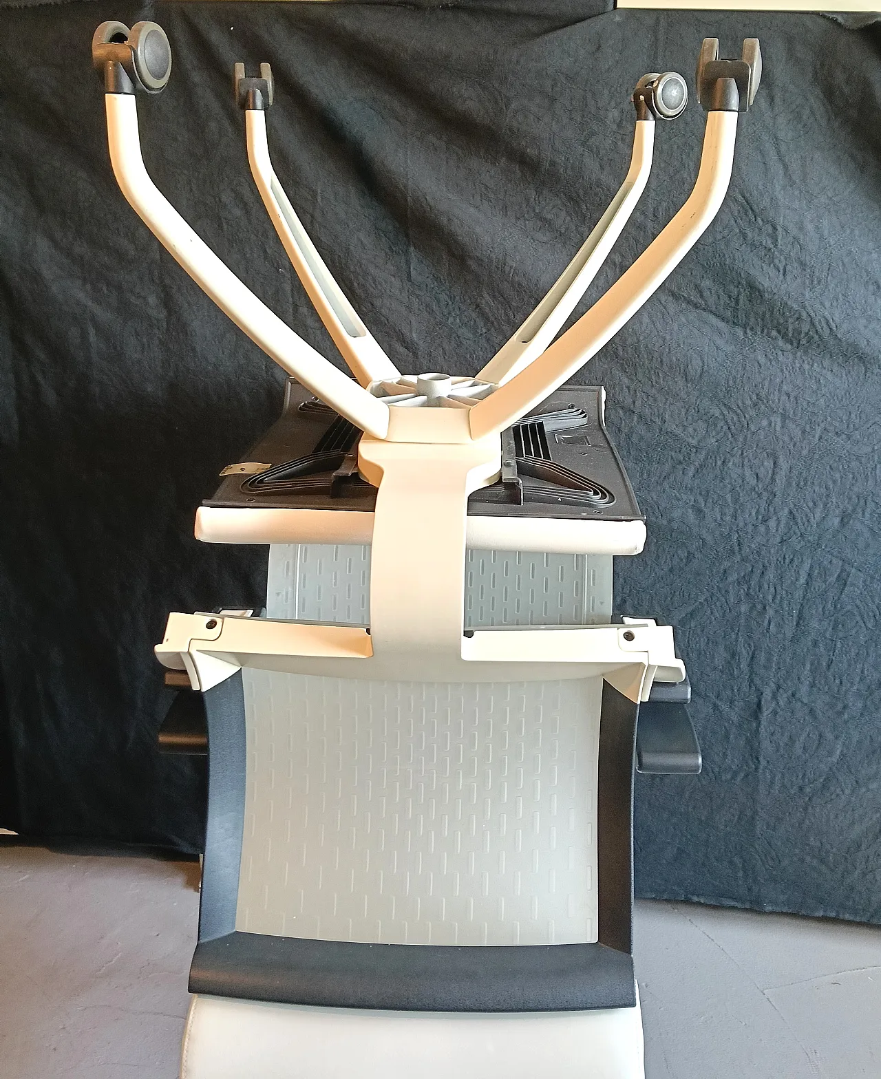 Coppia di poltrone da ufficio, anni '90 19