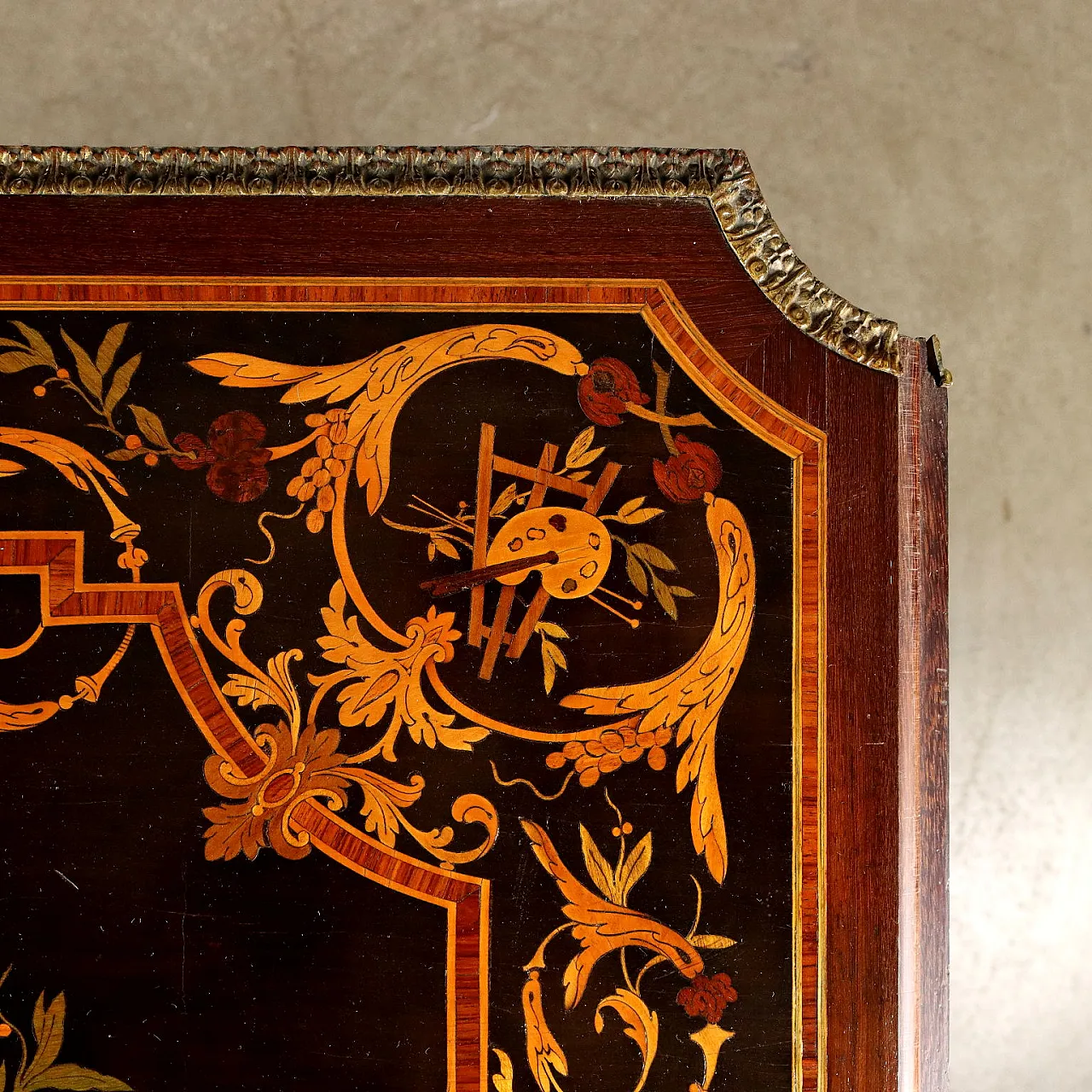 Tavolino in stile neoclassico, primo '900 7