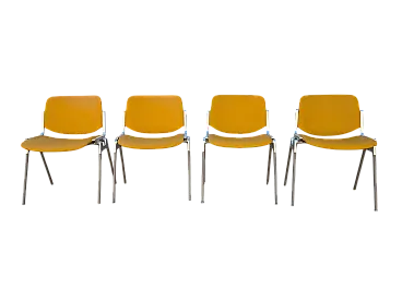 4 stackable chairs Anonima Castelli, 70s