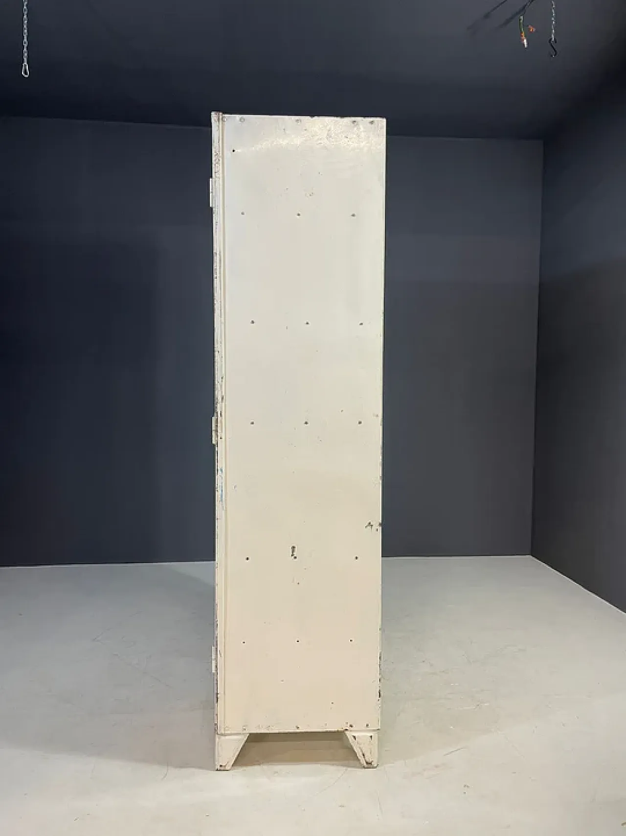 Armadietto industriale in metallo, anni '70 7