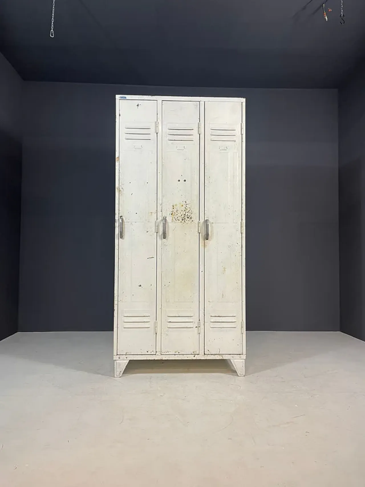 Armadietto industriale in metallo, anni '70 9