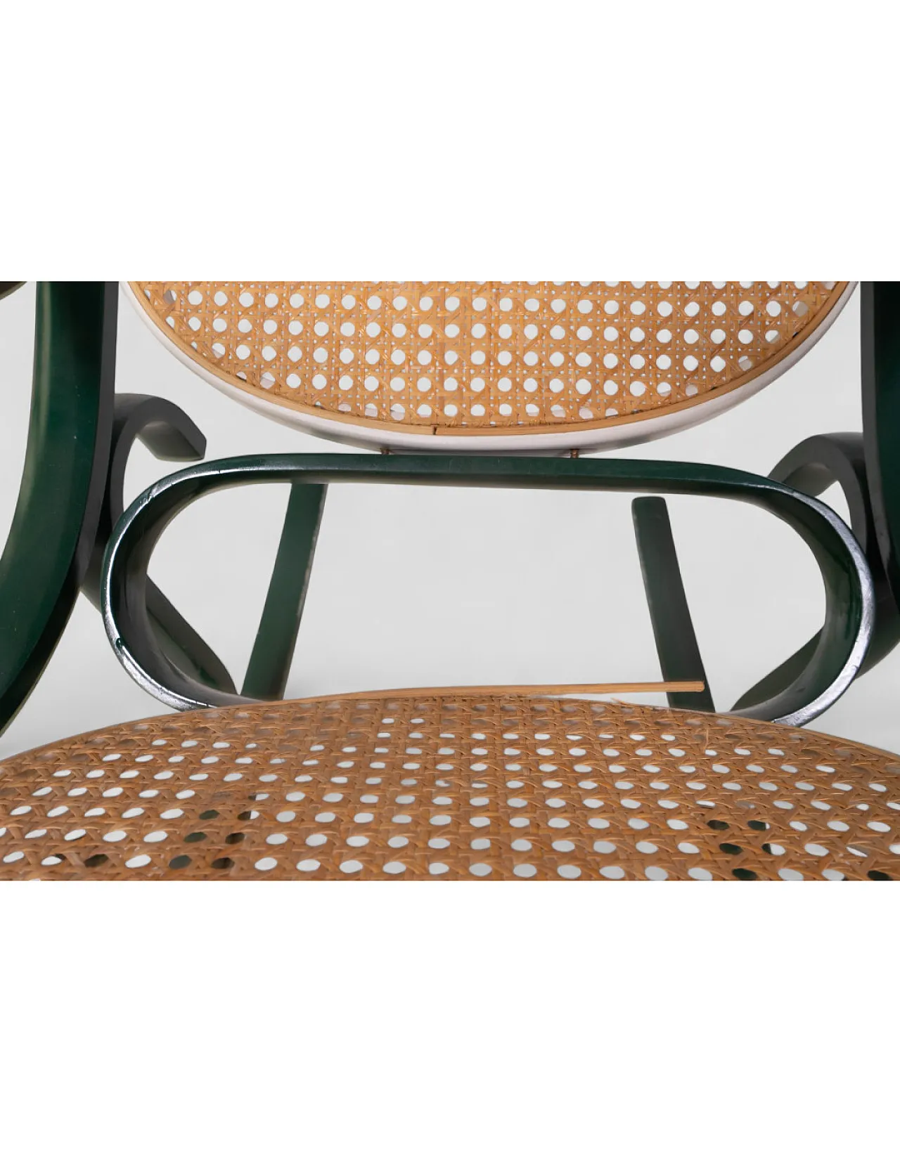 Sedia a dondolo stile Thonet in legno curvato e paglia di Vienna, '900 7