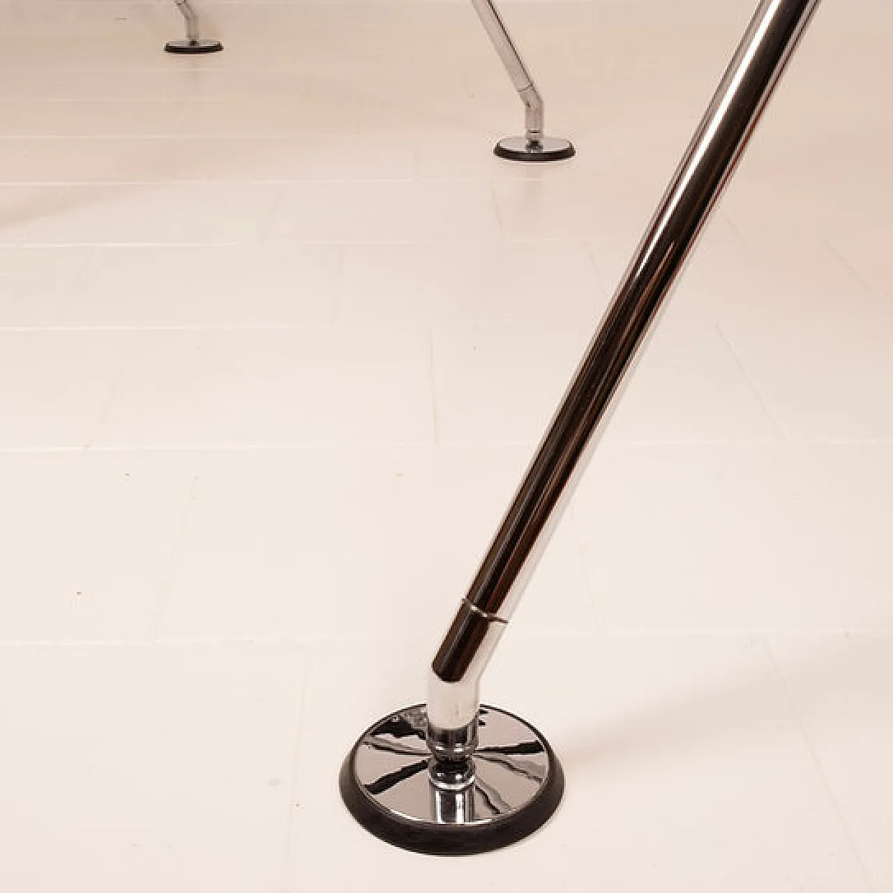 Nomos Meeting table by Norman Foster for Tecno SPA, 1980s 4