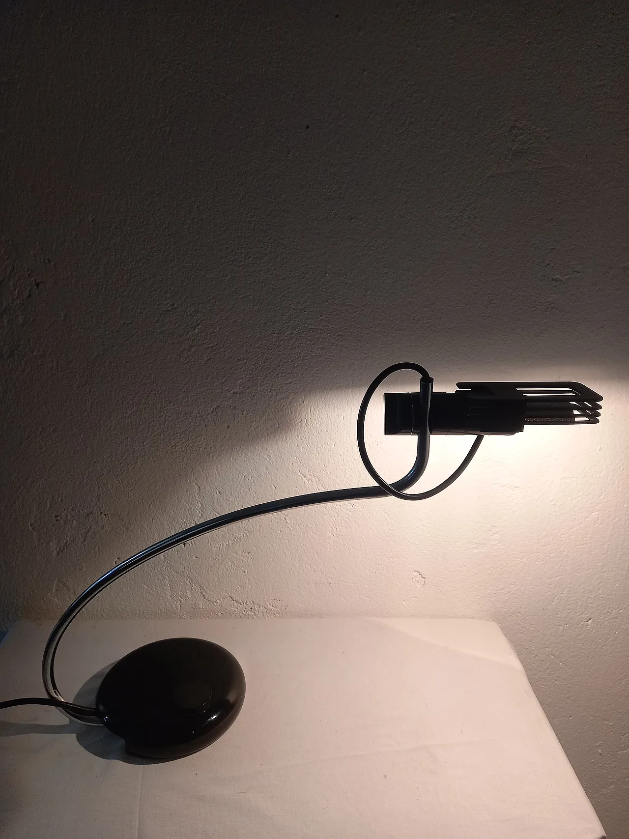 Lampada da tavolo Wing di Bruno Gecchelin per Oluce, anni '70 8