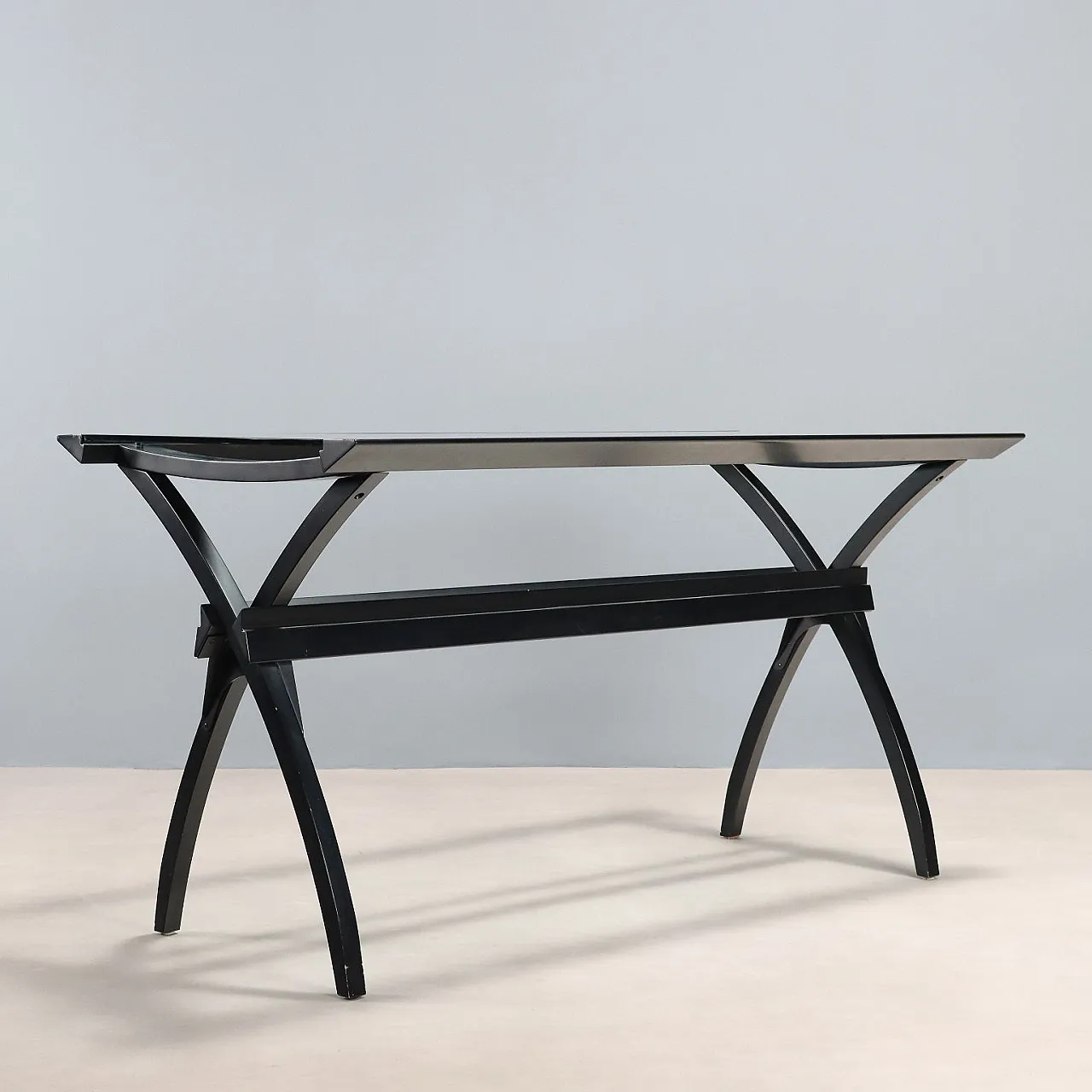 Scrivania Cidue in legno laccato e vetro, anni '80 10