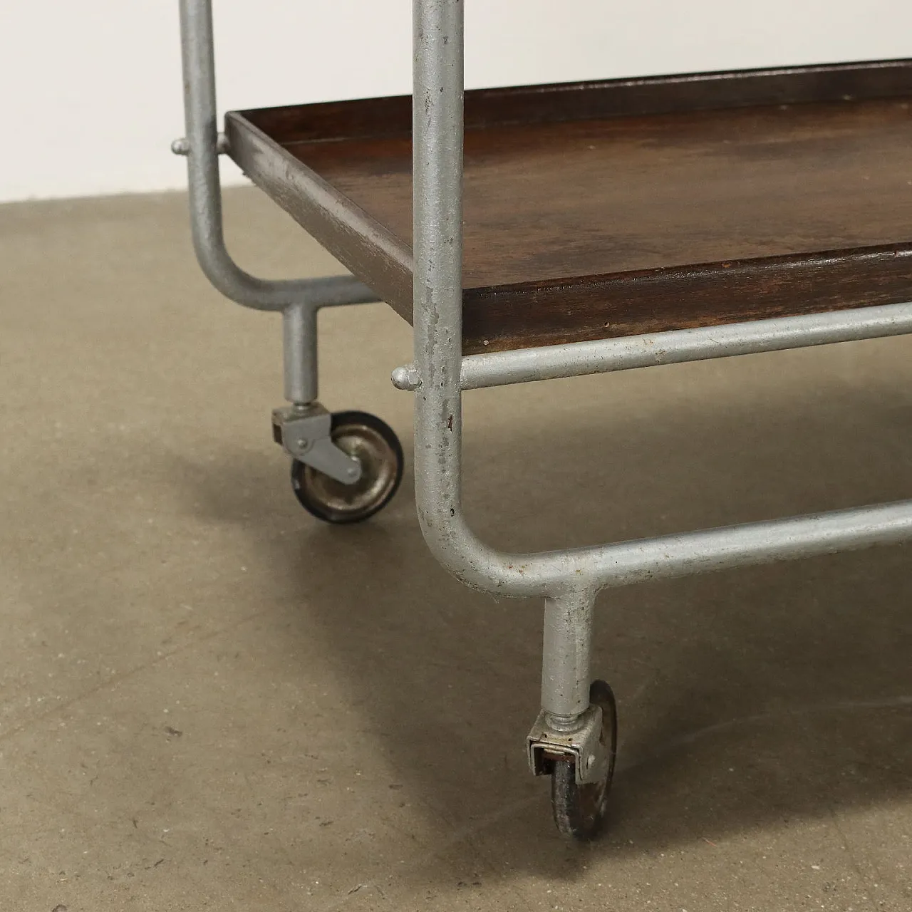 Carrello di servizio in pioppo impiallacciato e metallo, metà '900 8