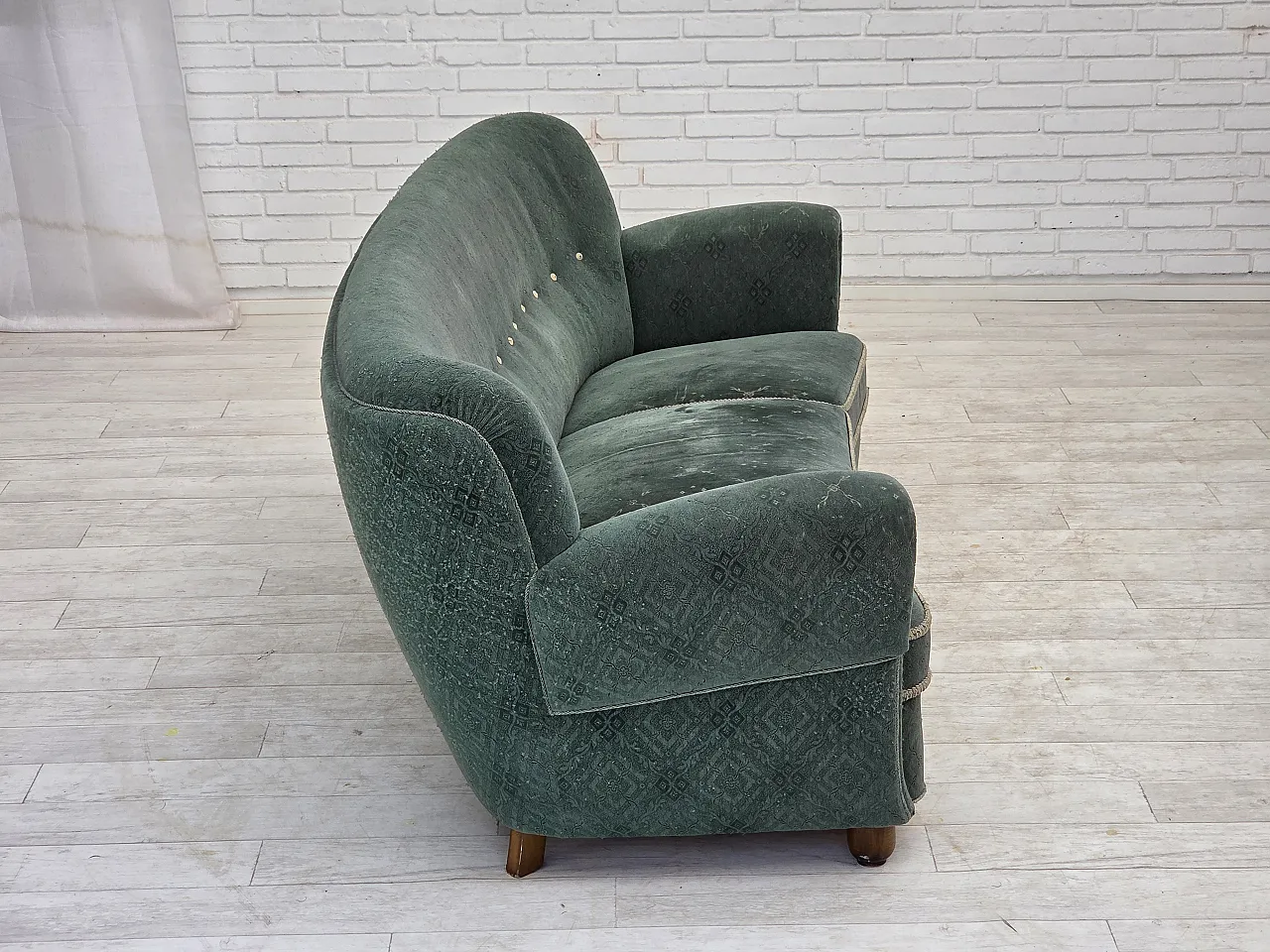 Divano danese a 3 posti verde chiaro, Anni '60 6