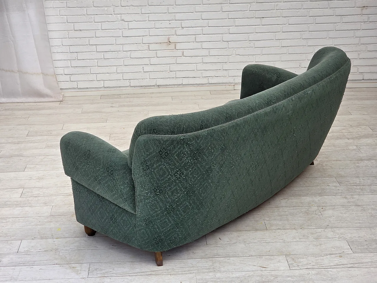 Divano danese a 3 posti verde chiaro, Anni '60 10