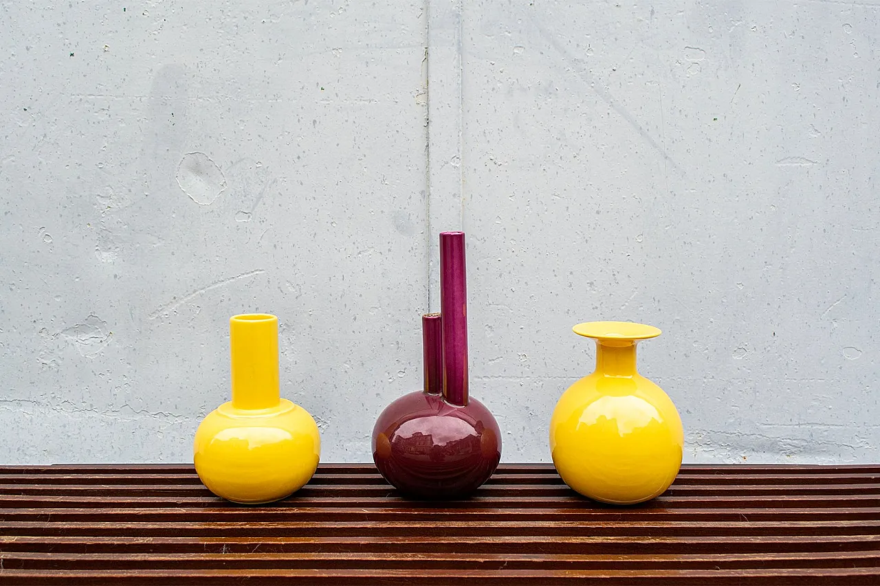 Vasi in ceramica gialla di SIC e vaso viola di SC3 Italia, anni '60 1