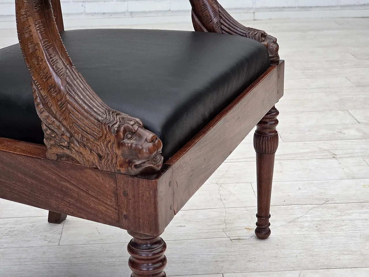 Copiia di poltrone di Georges Jacob teak, 1920-30 5