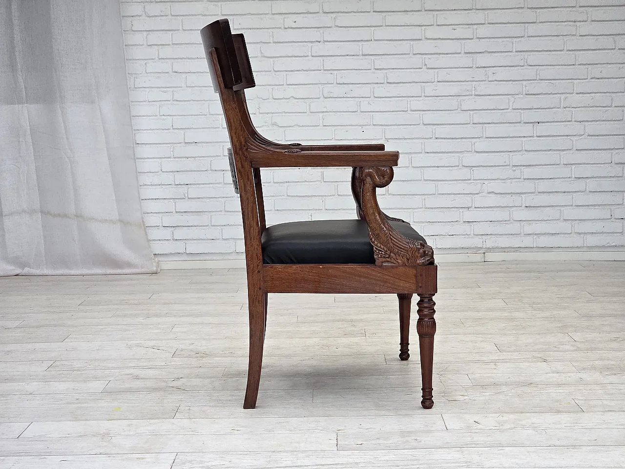 Copiia di poltrone di Georges Jacob teak, 1920-30 12