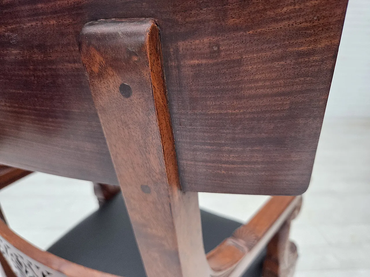 Copiia di poltrone di Georges Jacob teak, 1920-30 14