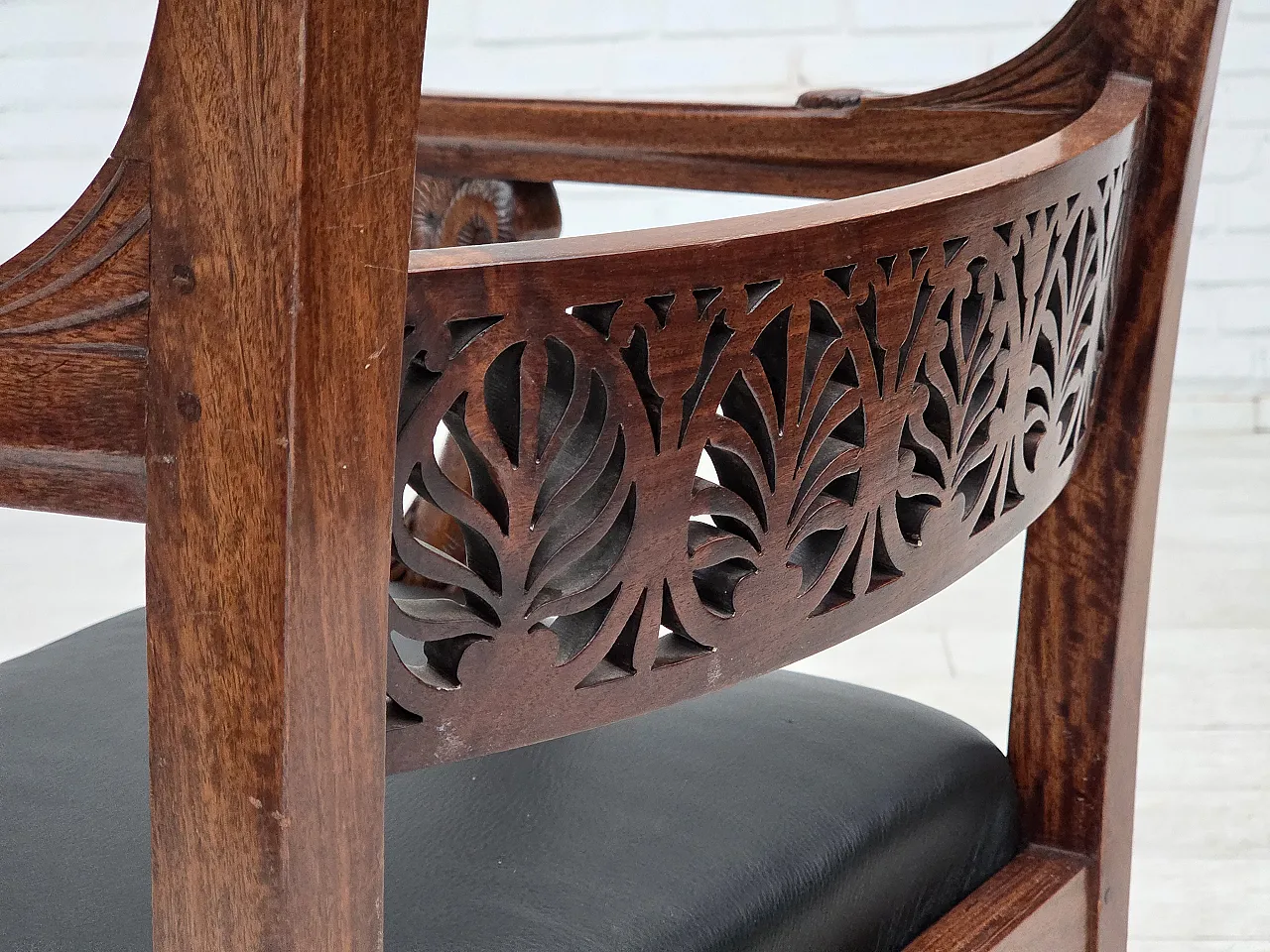 Copiia di poltrone di Georges Jacob teak, 1920-30 16