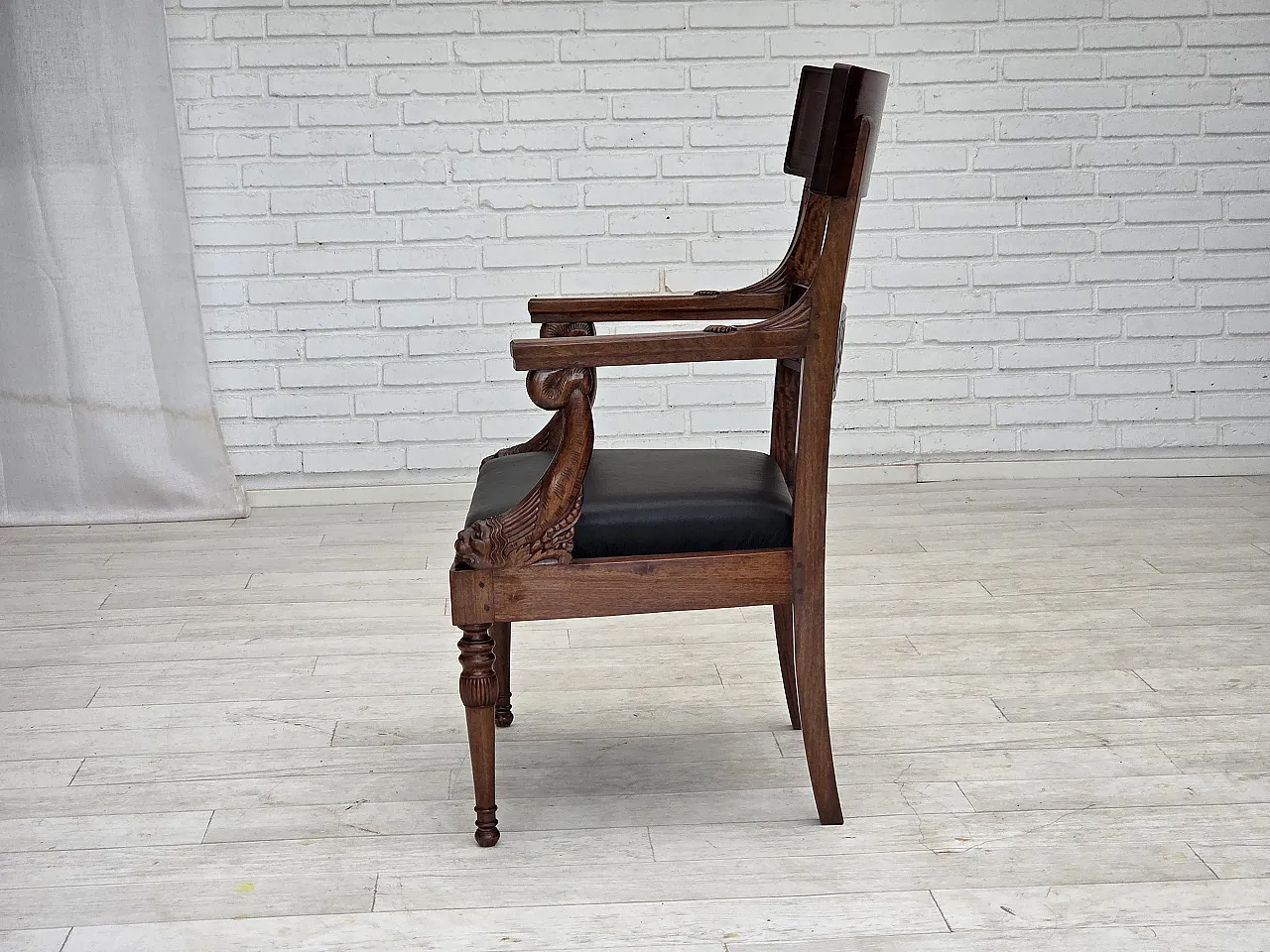Copiia di poltrone di Georges Jacob teak, 1920-30 17
