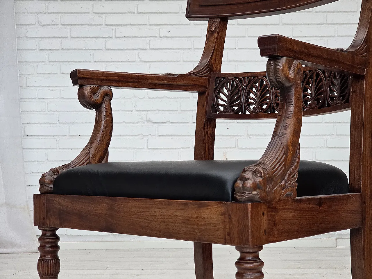 Copiia di poltrone di Georges Jacob teak, 1920-30 20