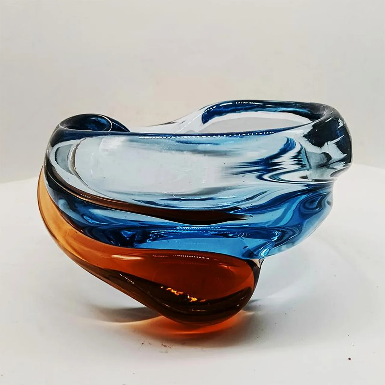 Ashtray in blown and handcrafted Murano glass, 1960s 1