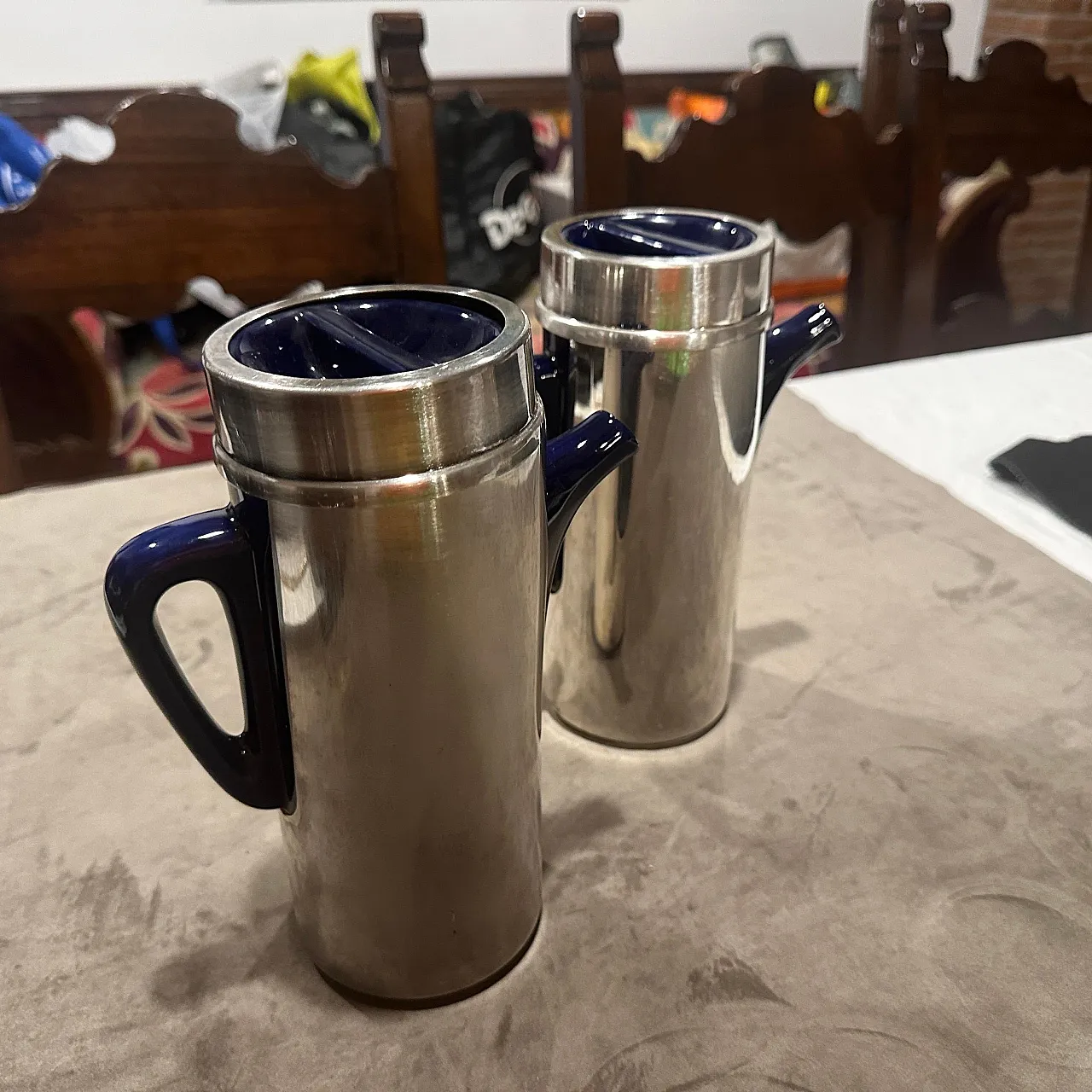 Coppia di caffettiere di Lino Sabattini, anni '80 15