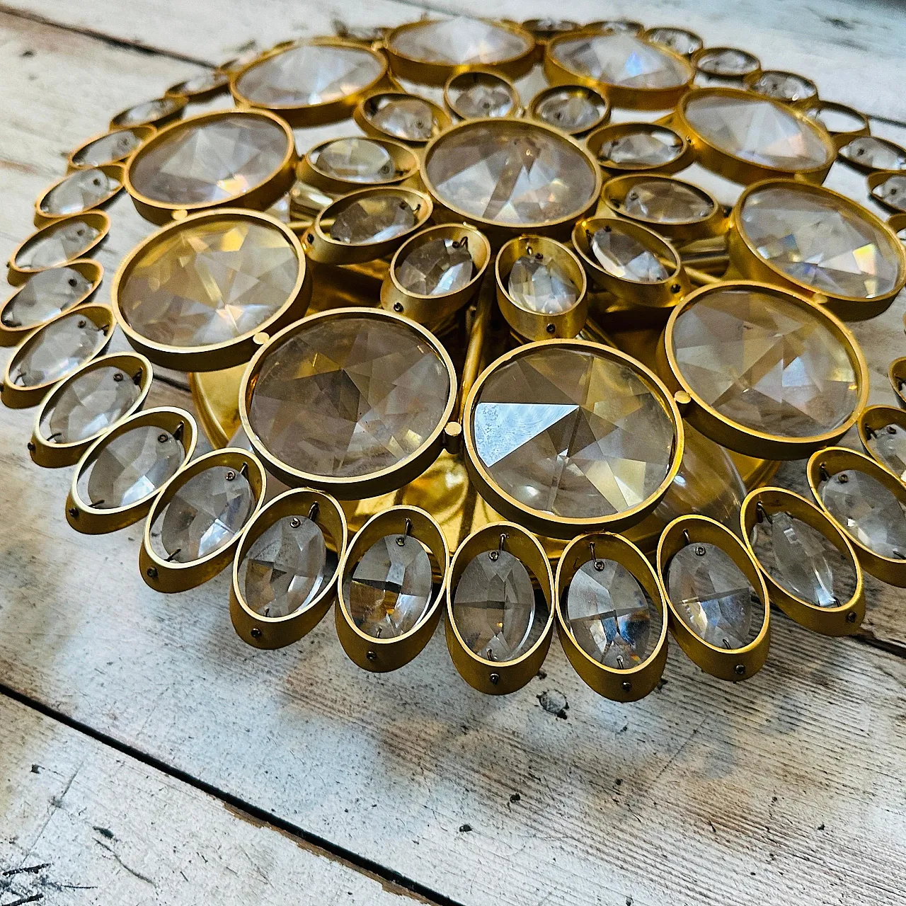 Coppia di lampade da parete o da soffitto in ottone e vetro, anni '60 11