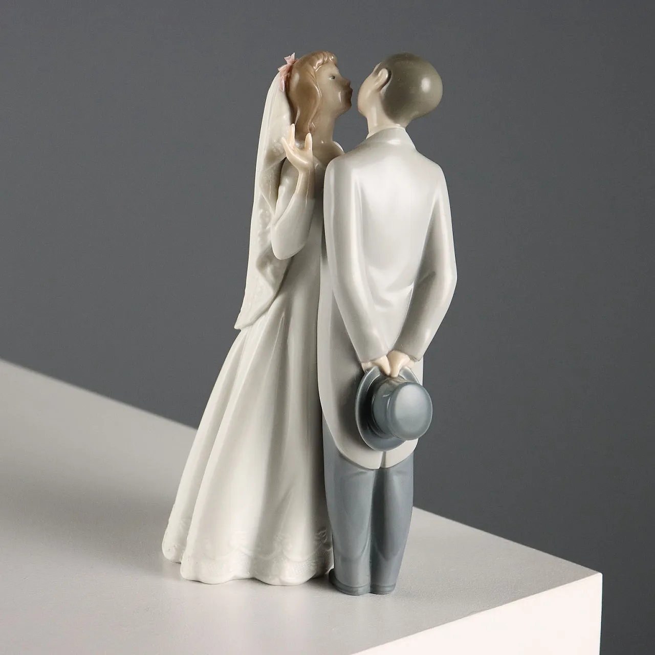 Porcelain sculpture, married couple, Lladro Spain, 20th century 5