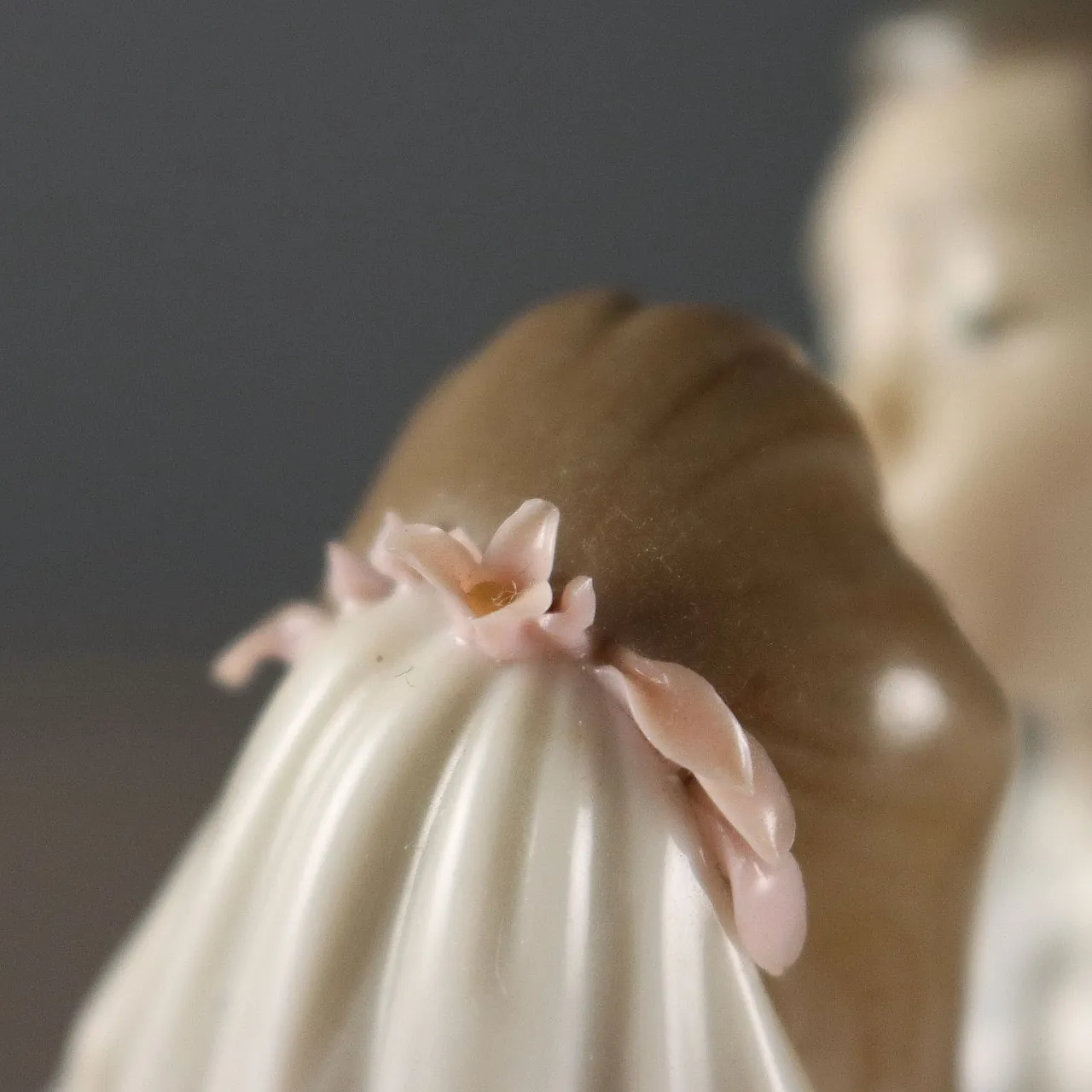 Porcelain sculpture, married couple, Lladro Spain, 20th century 9