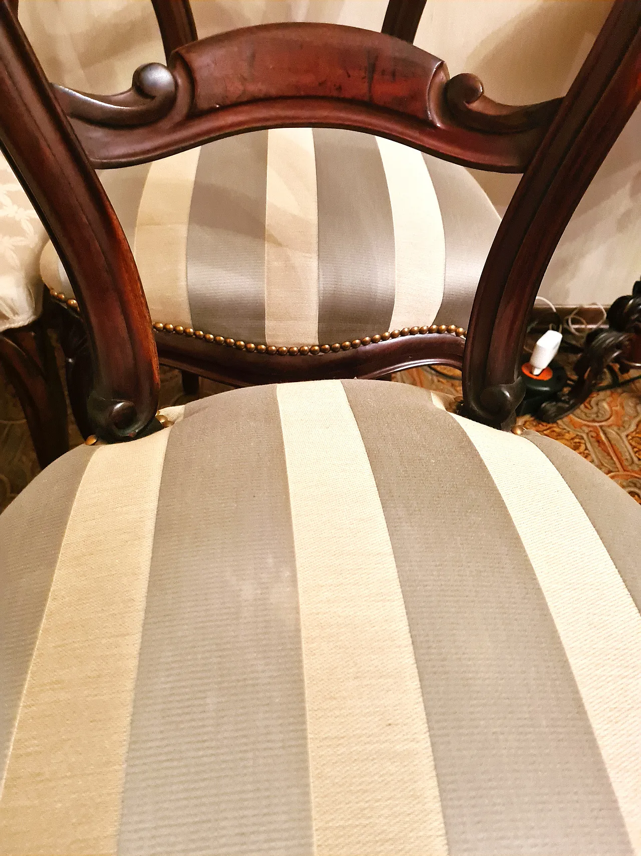 Lotto 3 Sedie In Noce Stile Luigi Filippo, '800 17