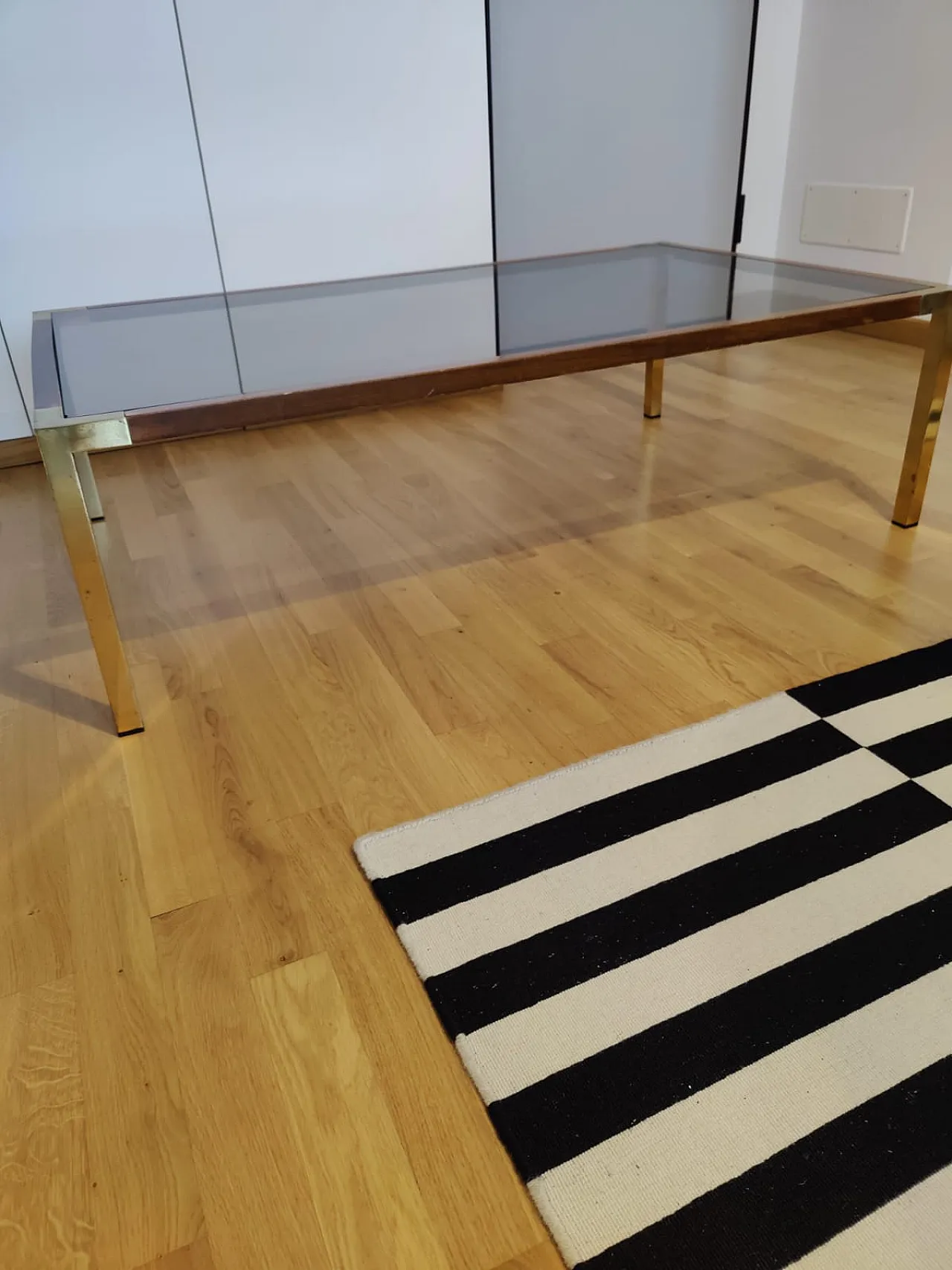 Living room table. Brass, root and glass, 70s 4