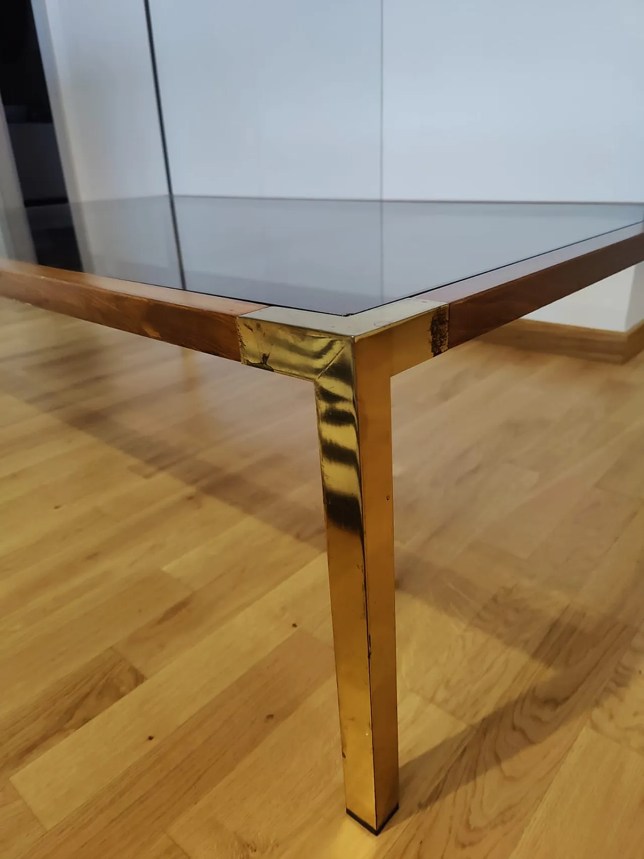 Living room table. Brass, root and glass, 70s 7