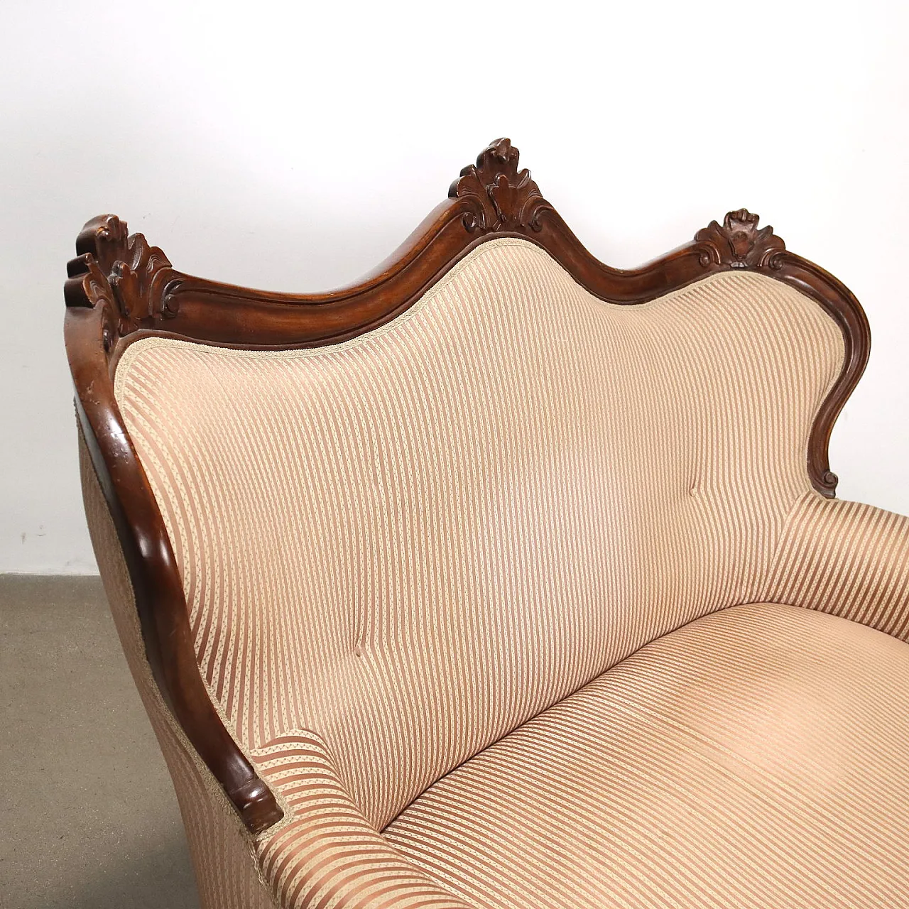 Divano Umbertino in noce e tessuto, '800 3