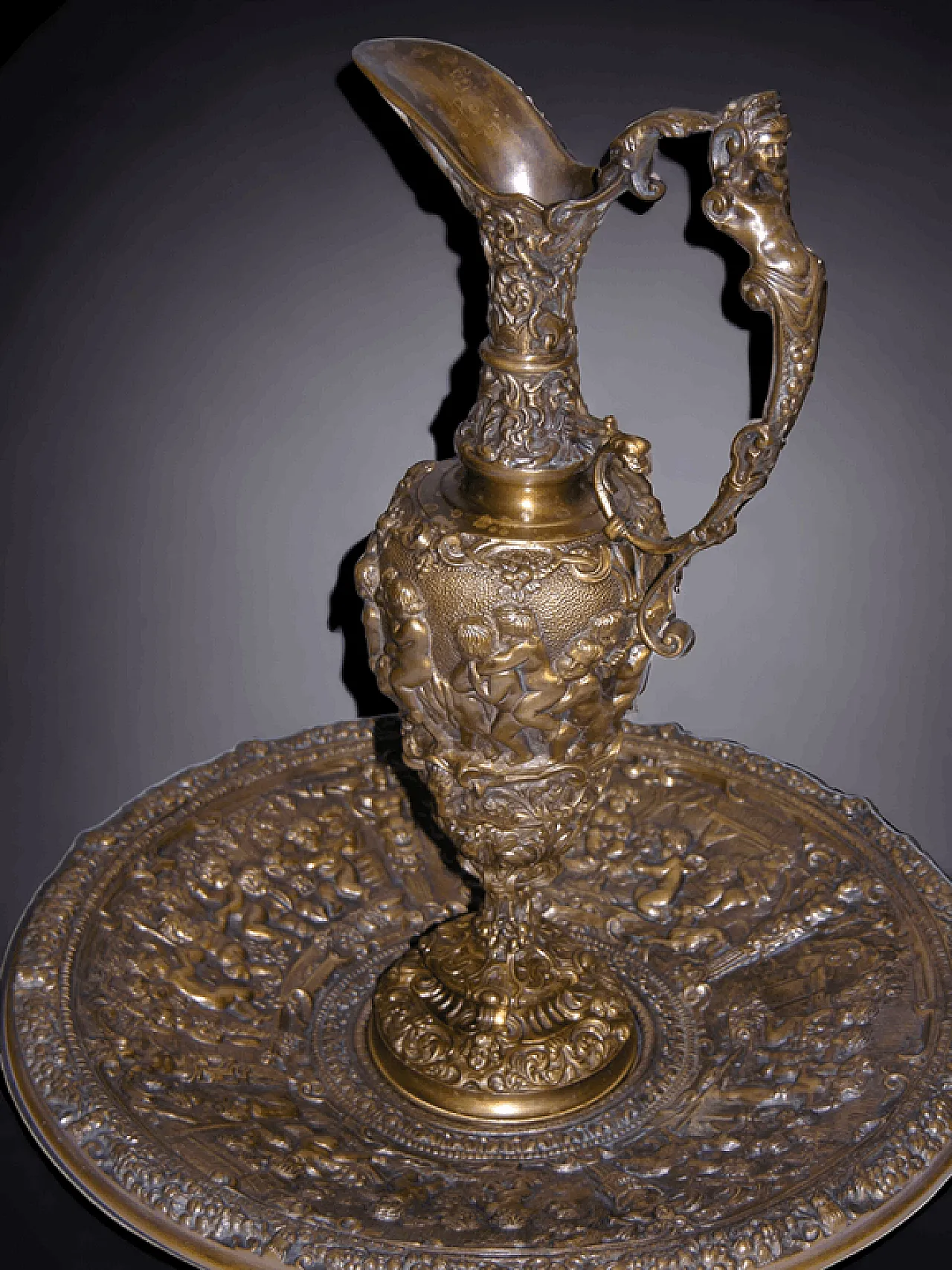 4 sets of bronze jugs and basins by Colleoni di Bergamo, 1930s 2