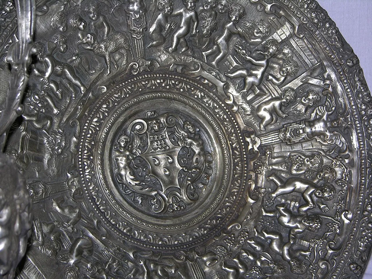 4 sets of bronze jugs and basins by Colleoni di Bergamo, 1930s 9