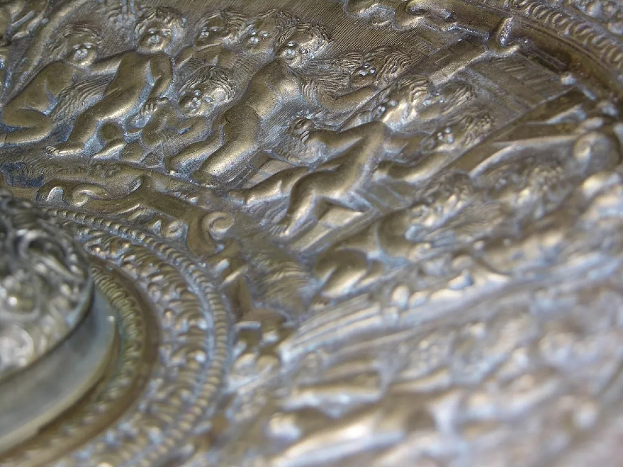 4 sets of bronze jugs and basins by Colleoni di Bergamo, 1930s 12