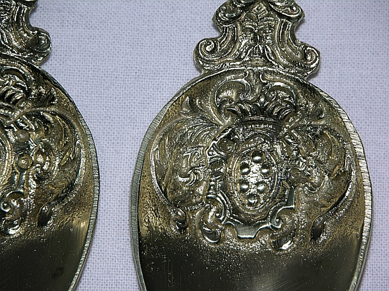 Collezione di Posate con stemmi araldici, anni '20 20