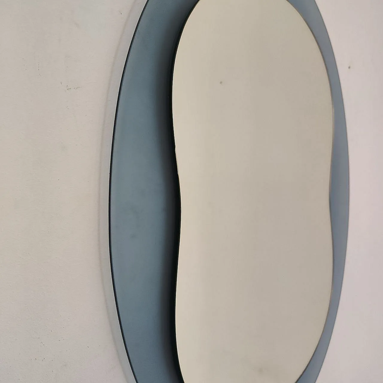 Specchio ovale in vetro blu italiano nello stile di Veca, anni '70 5