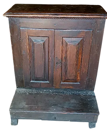 Walnut kneeler or sideboard, early 17th century