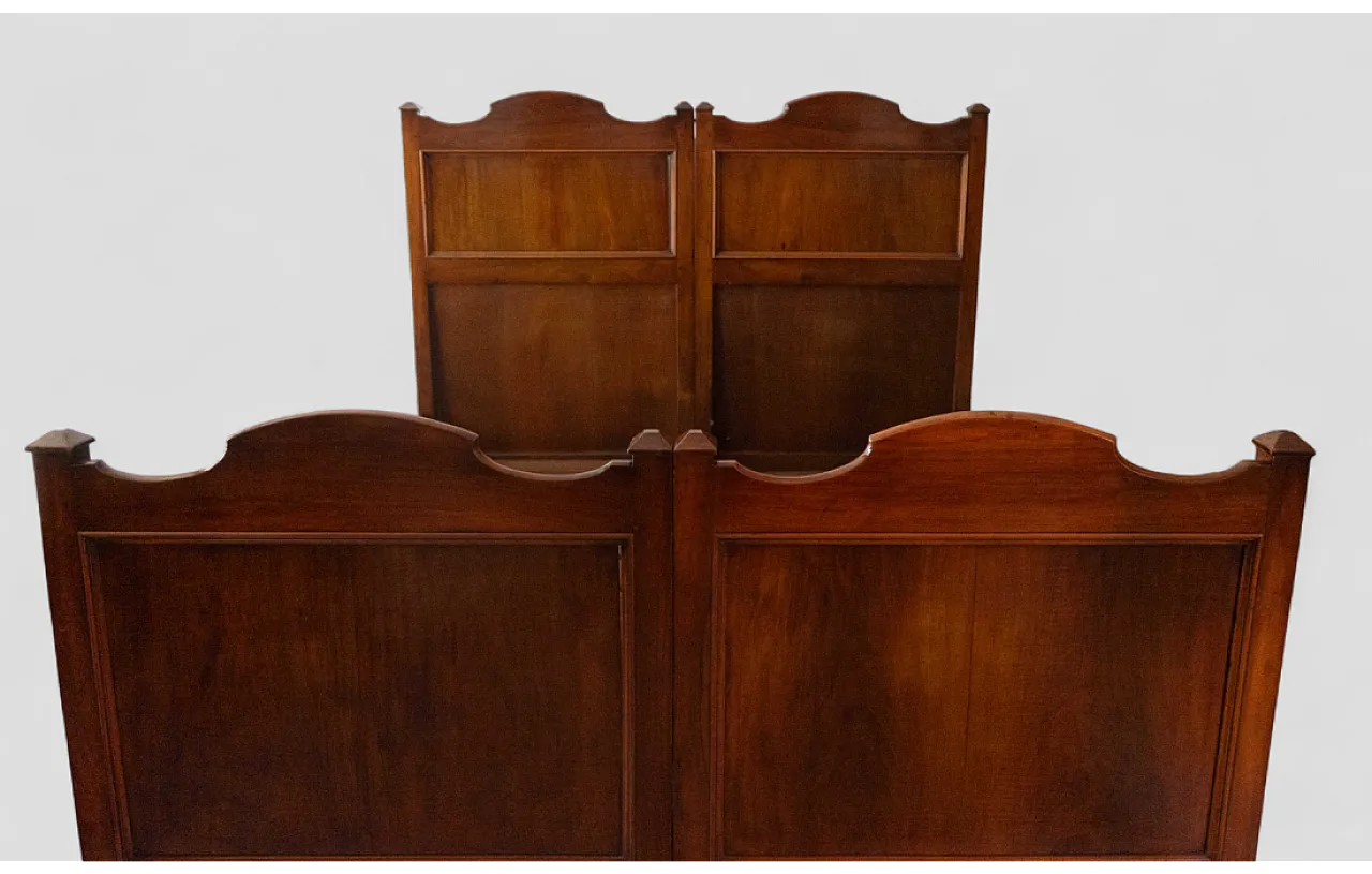 Letto matrimoniale in legno massello con cassetti, '900 3