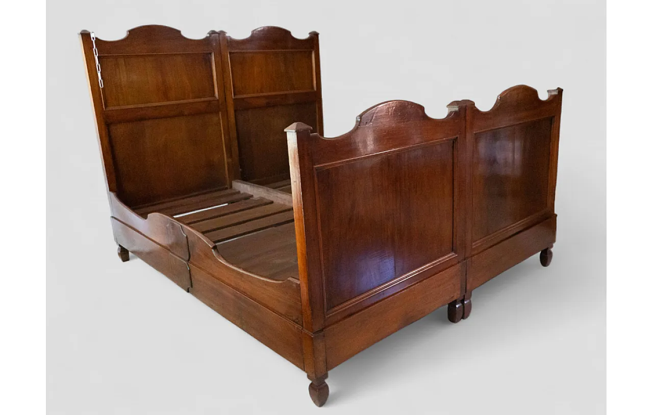 Letto matrimoniale in legno massello con cassetti, '900 5