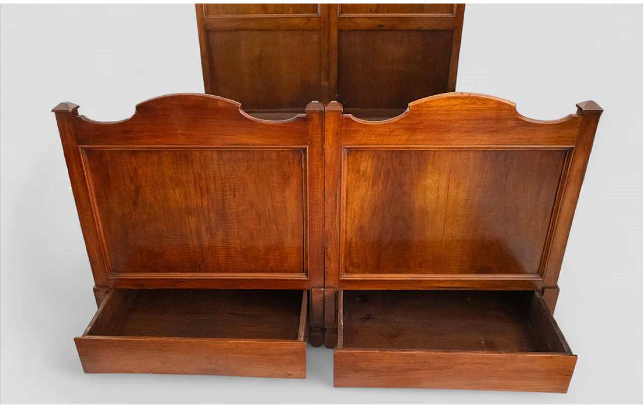 Letto matrimoniale in legno massello con cassetti, '900 7