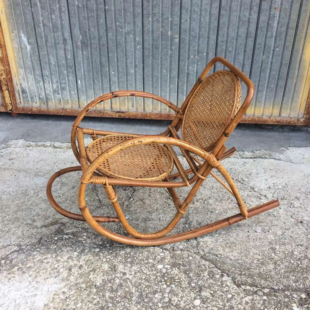 Sedia a dondolo per bambini in vimini, anni '60 3