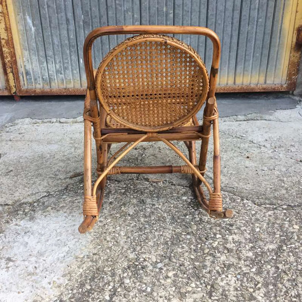 Sedia a dondolo per bambini in vimini, anni '60 5