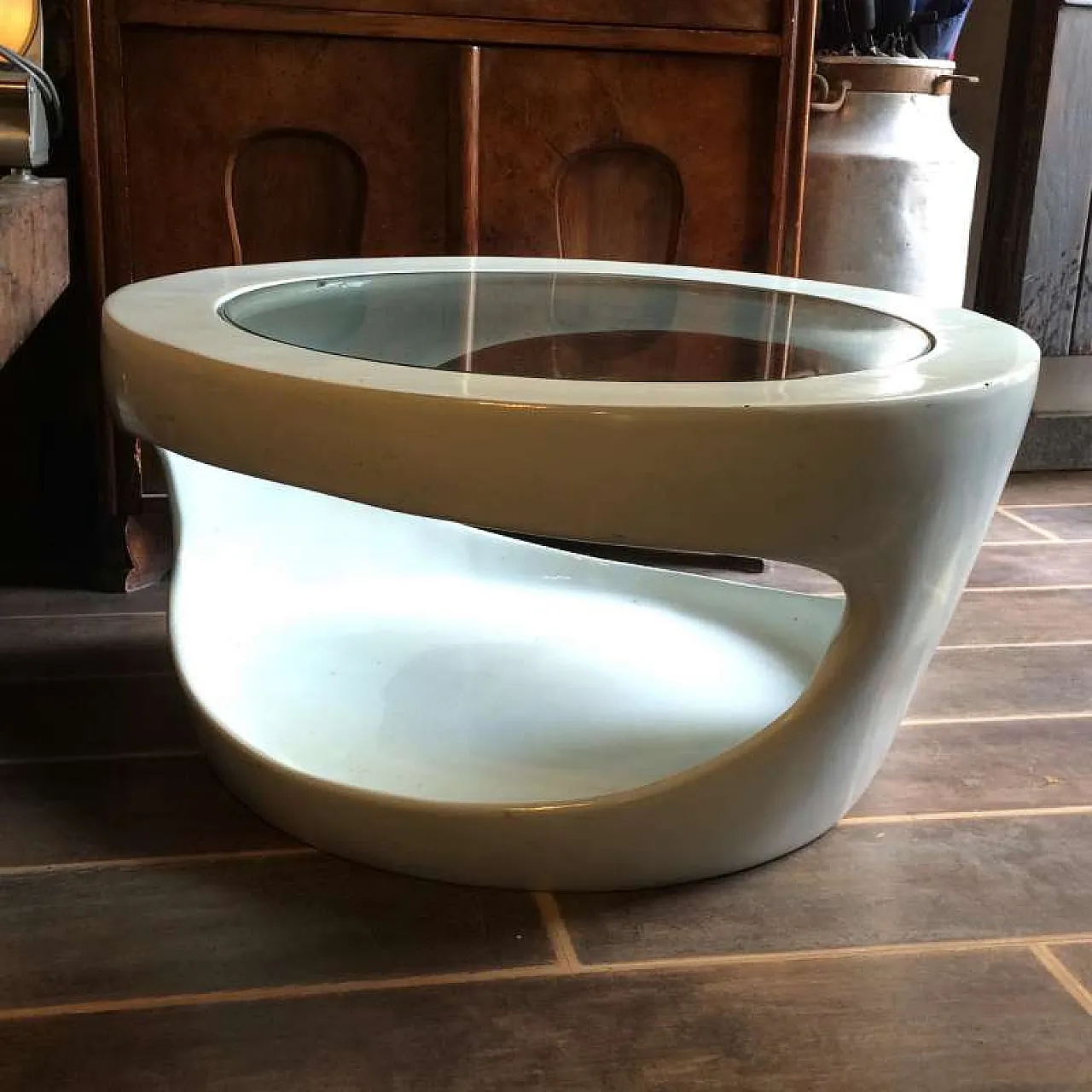 Tavolino in vetroresina, anni '70 1