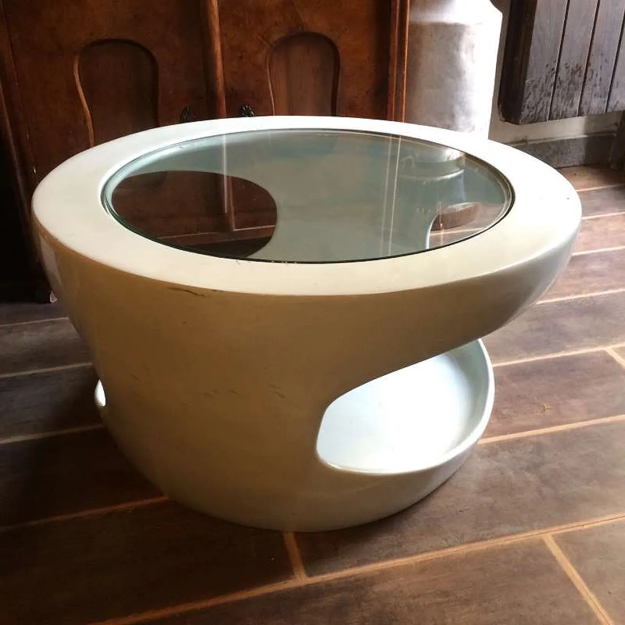 Tavolino in vetroresina, anni '70 4