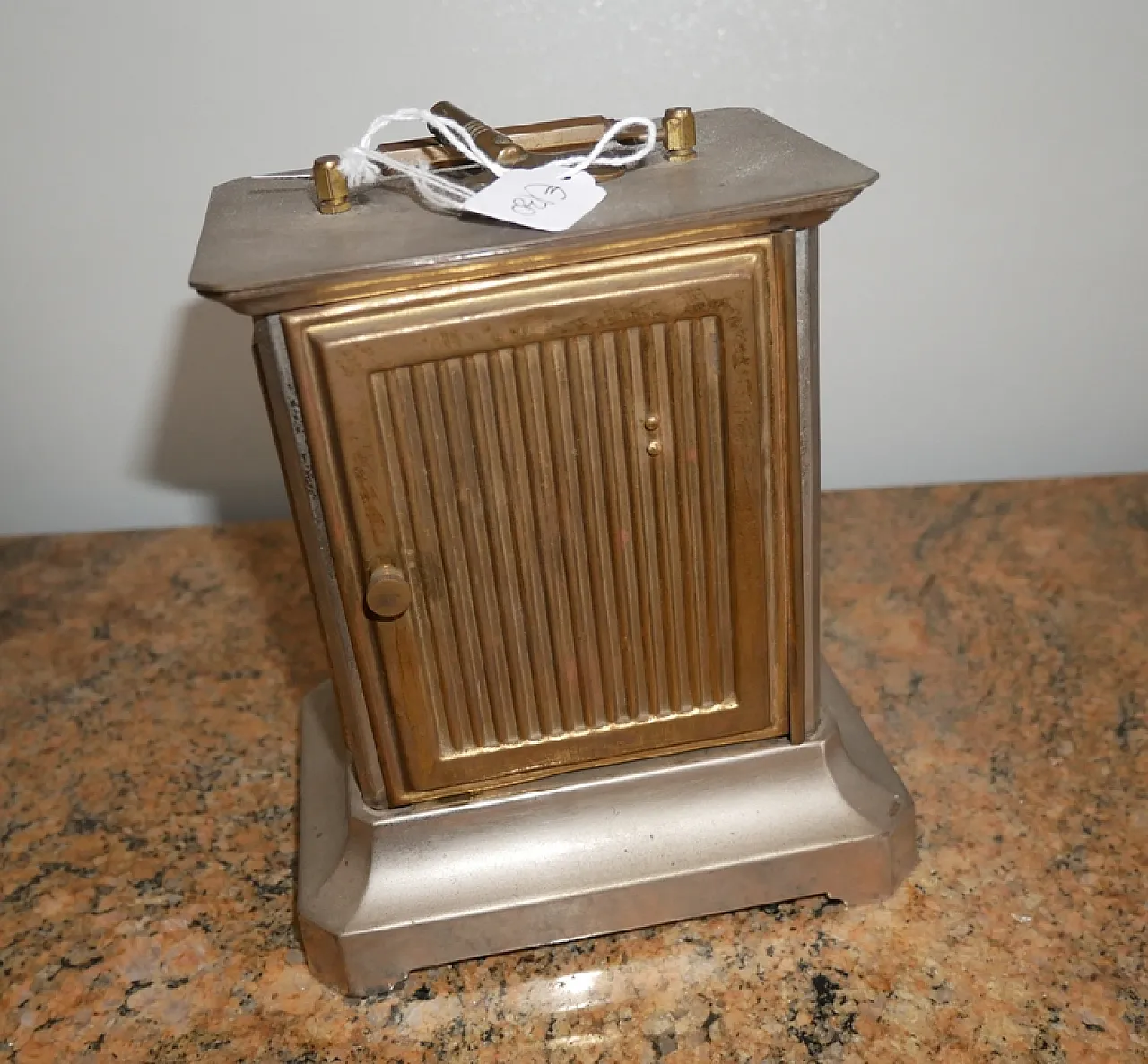 Table alarm clock, 20th century 3