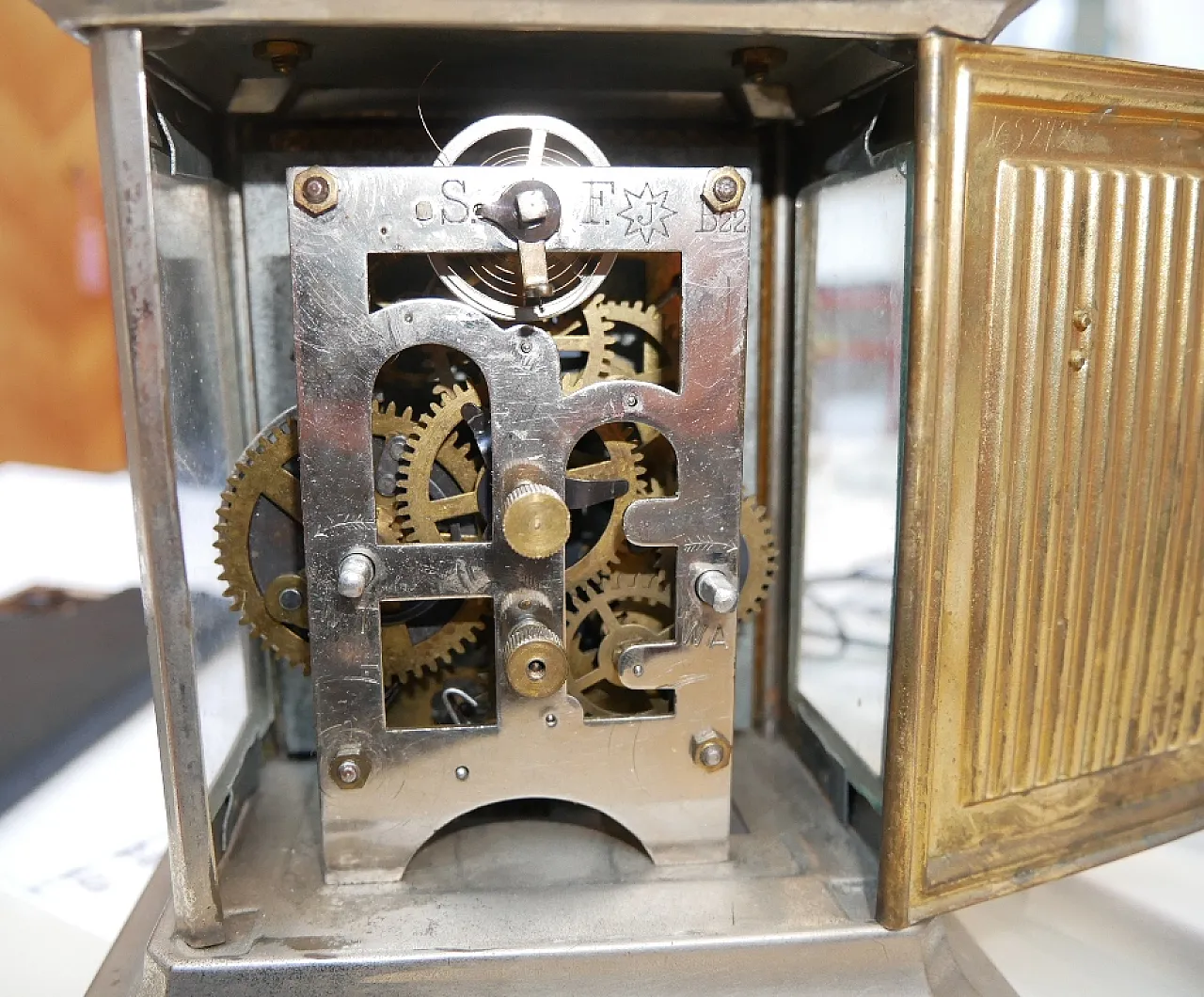 Table alarm clock, 20th century 7